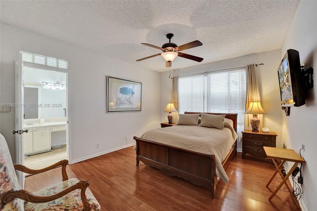 1025 NW 105th Way B-141, Plantation, FL 33322