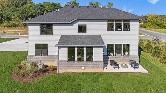 13268 Cousins Court, Washington, MI 48094