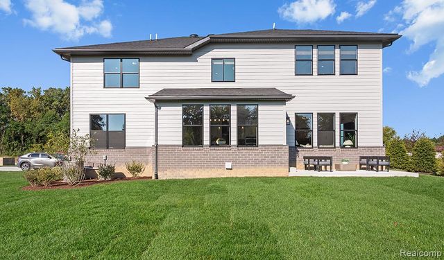 13268 Cousins Court, Washington, MI 48094
