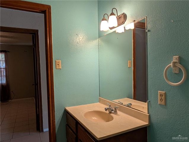 605 8th Street, Hidalgo, TX 78557