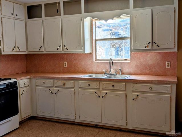 605 8th Street, Hidalgo, TX 78557