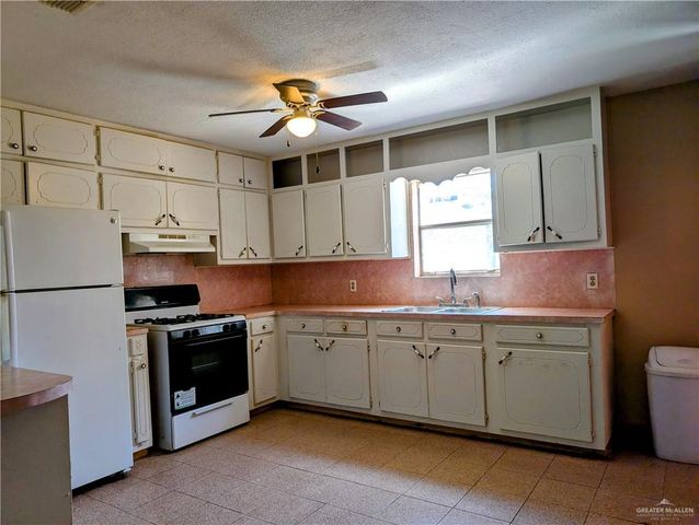 605 8th Street, Hidalgo, TX 78557