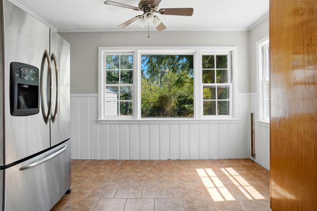 4005 Medford Road, Fort Worth, TX 76103