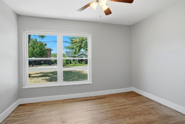 4005 Medford Road, Fort Worth, TX 76103