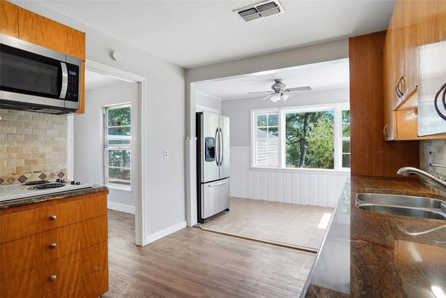 4005 Medford Road, Fort Worth, TX 76103