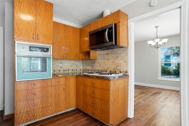4005 Medford Road, Fort Worth, TX 76103