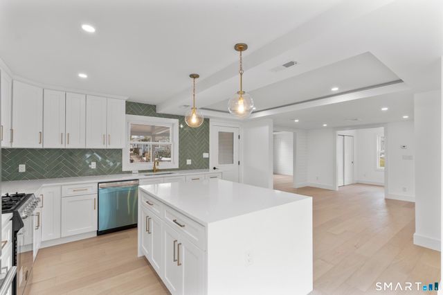 294 Thimble Island Road, Branford, CT 06405