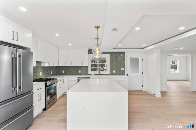 294 Thimble Island Road, Branford, CT 06405