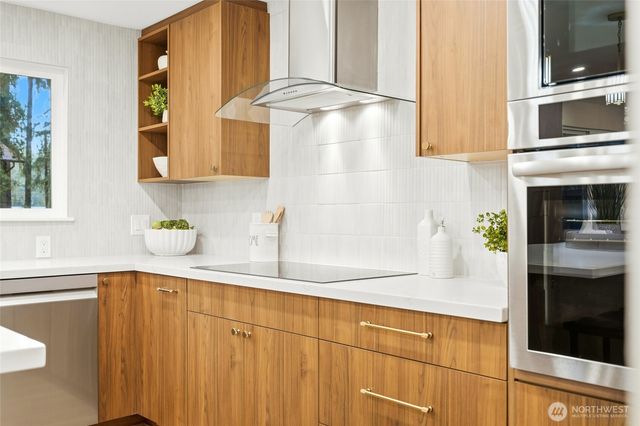 9112 120th Avenue SE, Newcastle, WA 98056