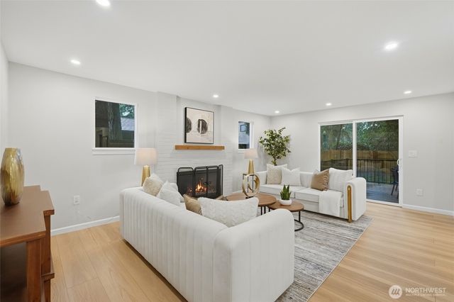 9112 120th Avenue SE, Newcastle, WA 98056