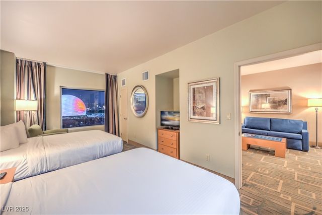 211 East Flamingo Road 1505, Las Vegas, NV 89169