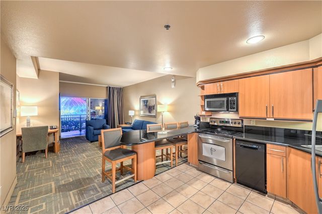 211 East Flamingo Road 1505, Las Vegas, NV 89169