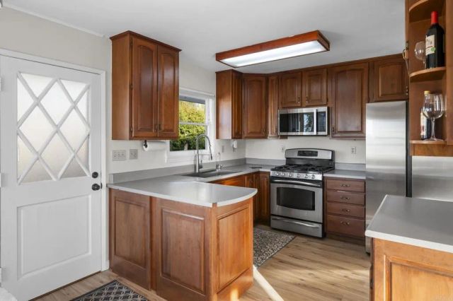 1330 Tower Drive, Vista, CA 92083