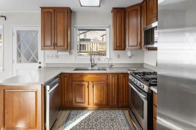 1330 Tower Drive, Vista, CA 92083