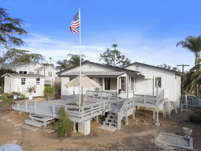 1330 Tower Drive, Vista, CA 92083