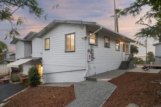 1330 Tower Drive, Vista, CA 92083