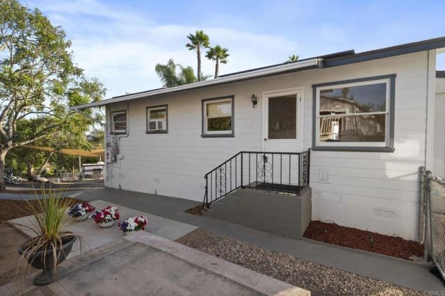 1330 Tower Drive, Vista, CA 92083