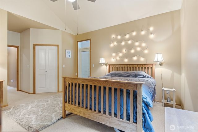 2653 NE Kevos Pond, Poulsbo, WA 98370