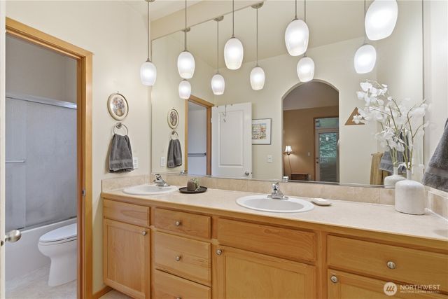 2653 NE Kevos Pond, Poulsbo, WA 98370