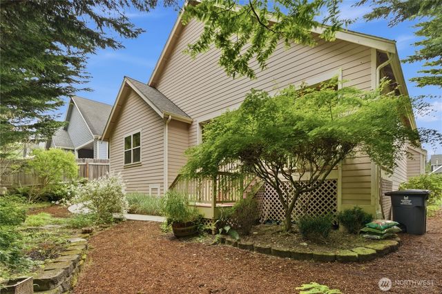 2653 NE Kevos Pond, Poulsbo, WA 98370