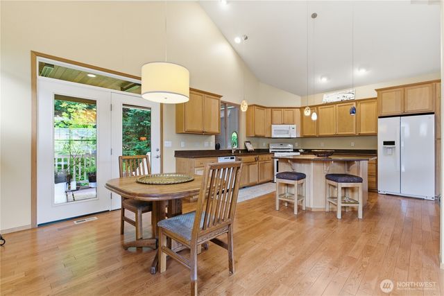2653 NE Kevos Pond, Poulsbo, WA 98370