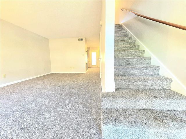 1018 Cedar Place Court, Winston-salem, NC 27107