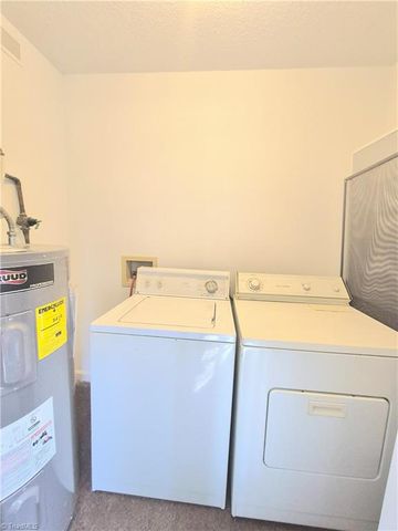 1018 Cedar Place Court, Winston-salem, NC 27107