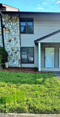 1018 Cedar Place Court, Winston-salem, NC 27107