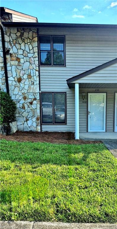 1018 Cedar Place Court, Winston-salem, NC 27107