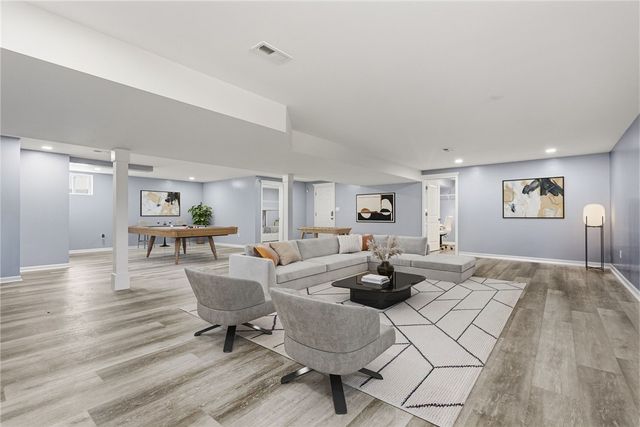 200 Olivia, Plum Boro, PA 15068