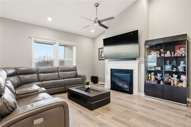 200 Olivia, Plum Boro, PA 15068