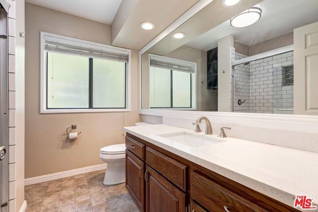 3417 Oakmont View Drive, Glendale, CA 91208