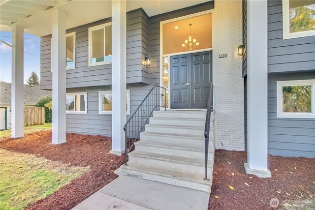 1229 SW 158th Street, Burien, WA 98166