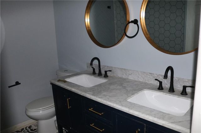 1251 Green Oak Circle, Lawrenceville, GA 30043