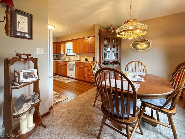 3225 Caprice Drive SW, Warren, OH 44481