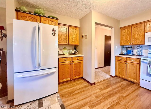 3225 Caprice Drive SW, Warren, OH 44481