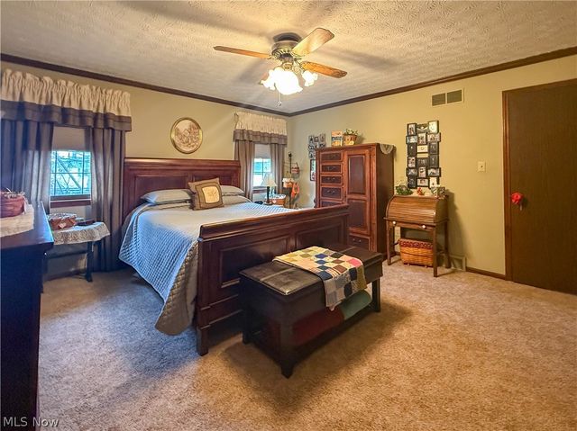 3225 Caprice Drive SW, Warren, OH 44481