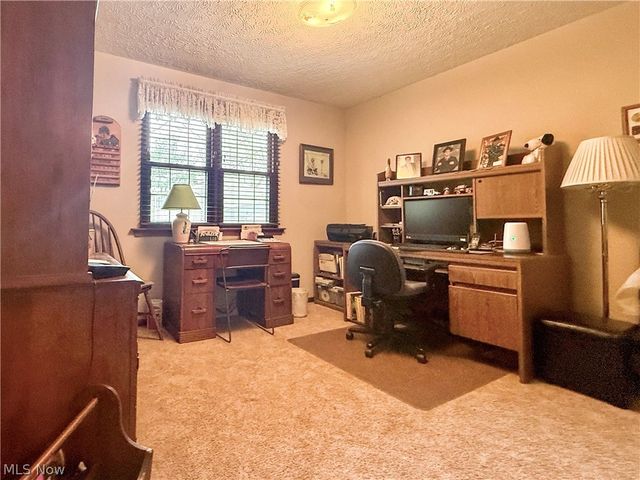3225 Caprice Drive SW, Warren, OH 44481