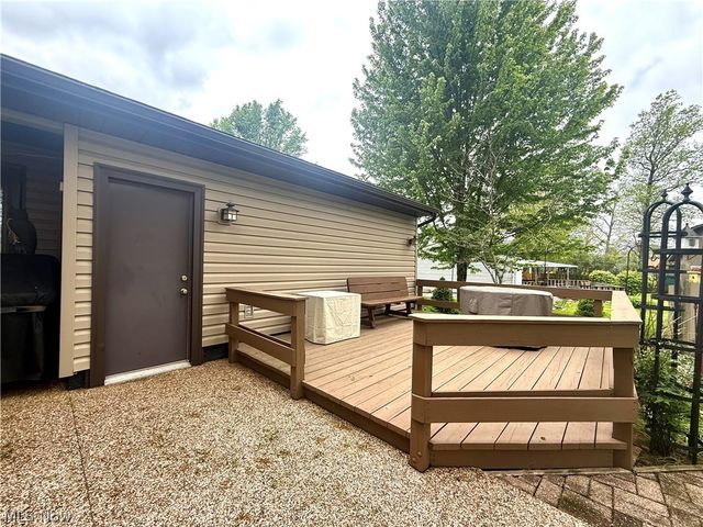3225 Caprice Drive SW, Warren, OH 44481