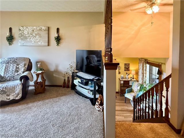 3225 Caprice Drive SW, Warren, OH 44481