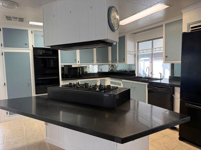 464 Cerritos Way, Cathedral City, CA 92234