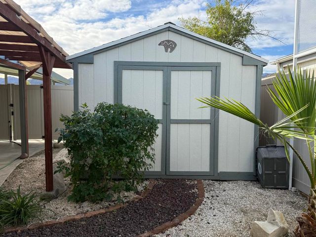 464 Cerritos Way, Cathedral City, CA 92234