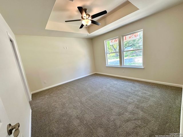 489 Oaklane St, Canyon Lake, TX 78133
