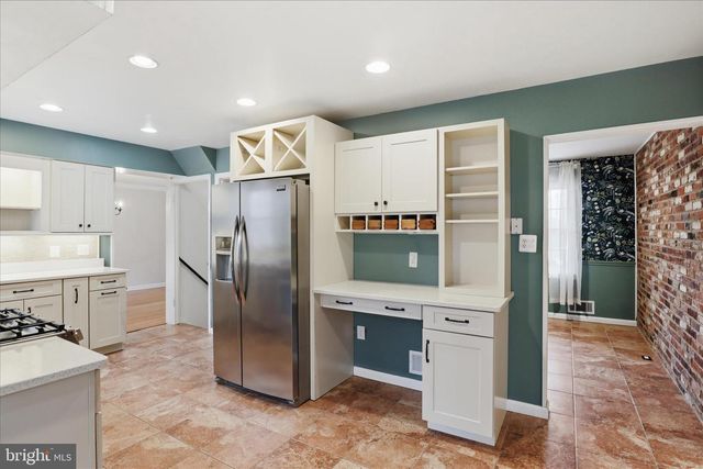 4901 RED FOX DR, Annandale, VA 22003