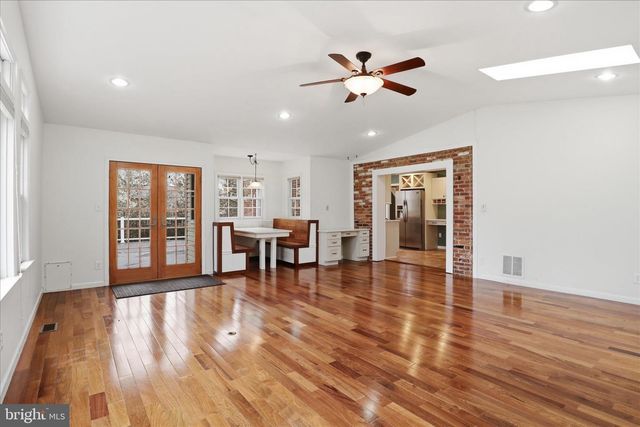 4901 RED FOX DR, Annandale, VA 22003