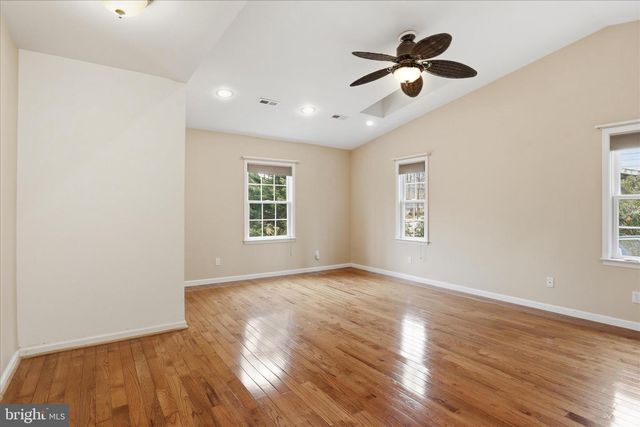 4901 RED FOX DR, Annandale, VA 22003