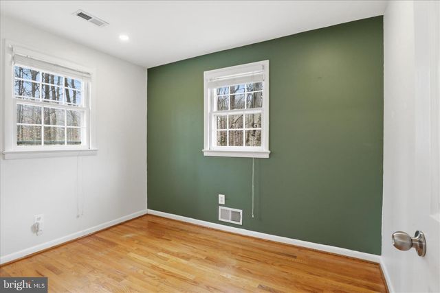 4901 RED FOX DR, Annandale, VA 22003