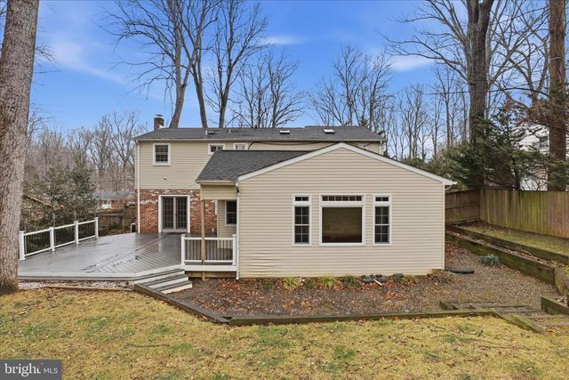 4901 RED FOX DR, Annandale, VA 22003