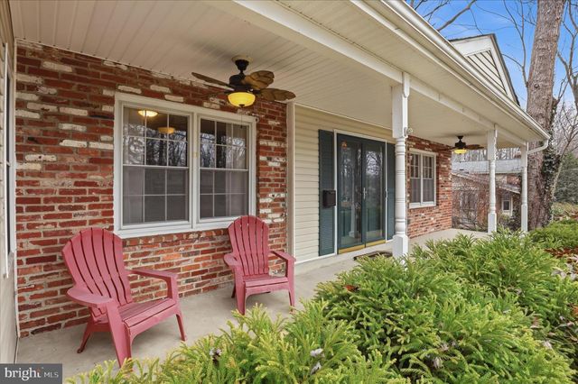 4901 RED FOX DR, Annandale, VA 22003