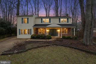 4901 RED FOX DR, Annandale, VA 22003